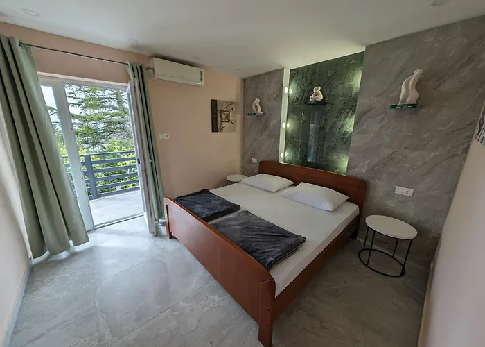 Jadranka Cacic شقة