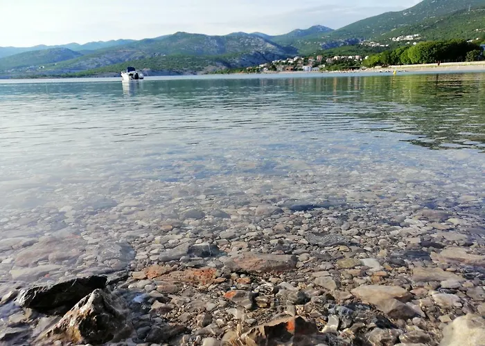 Jadranka Cacic شقة